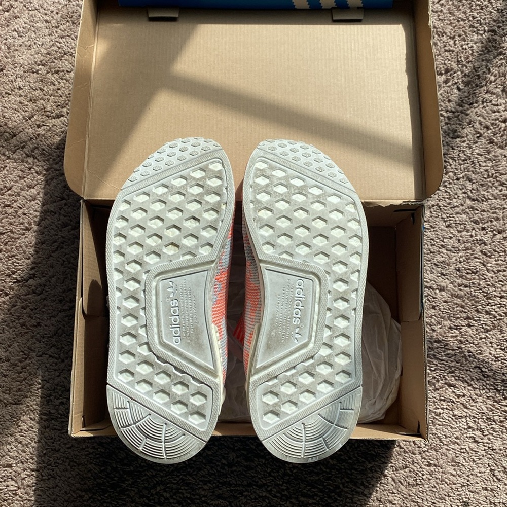 ADIDAS NMD R1 - Picture 3 of 5